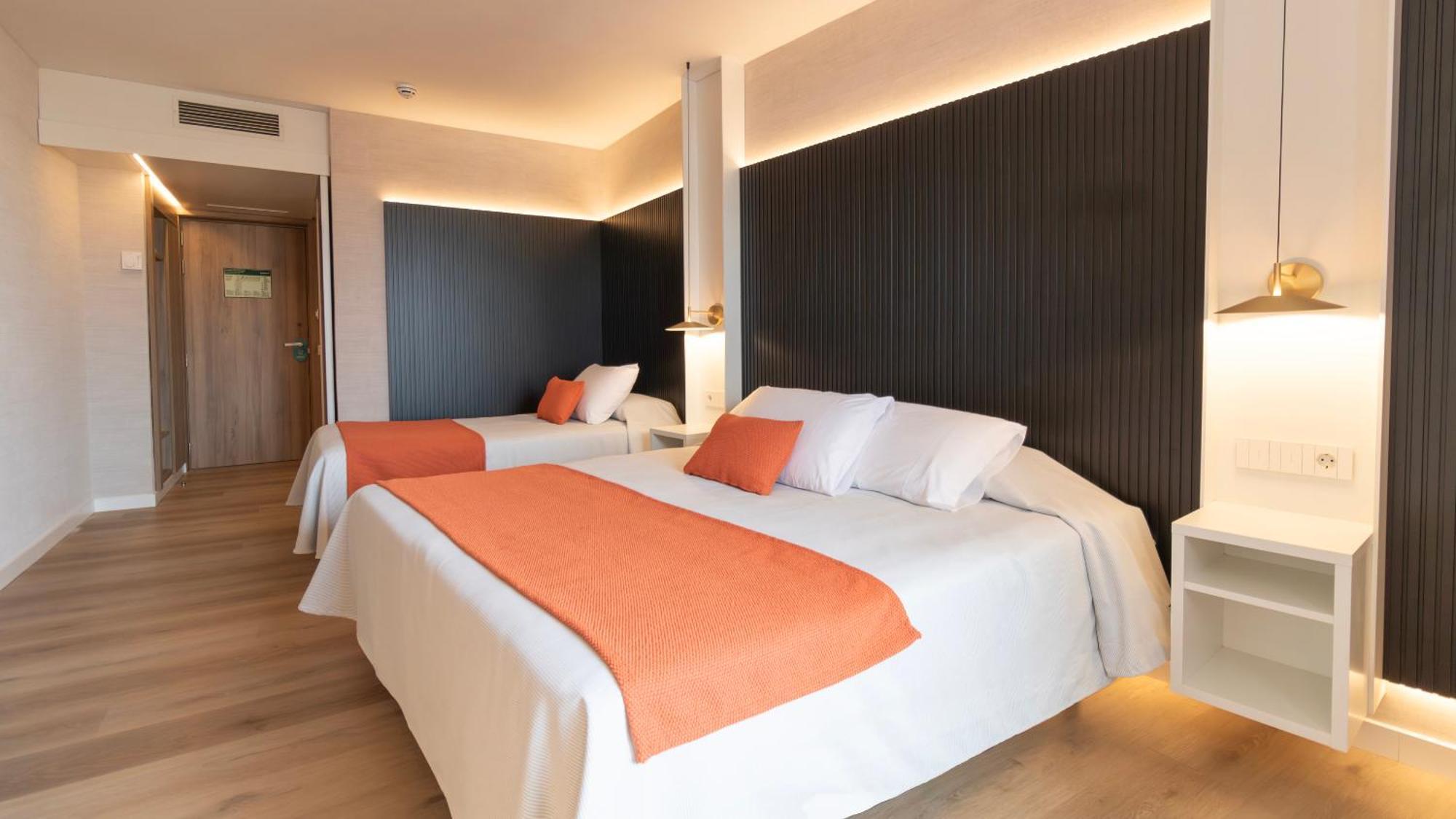 Golden Port Salou & Spa Pokoj fotografie